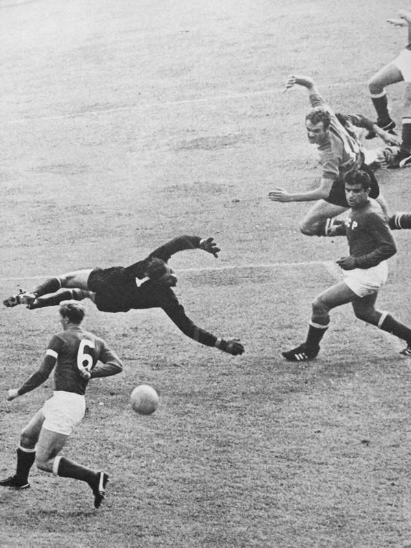 Le soccer, années 60